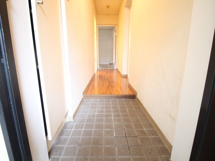 物件内観写真20　(玄関)