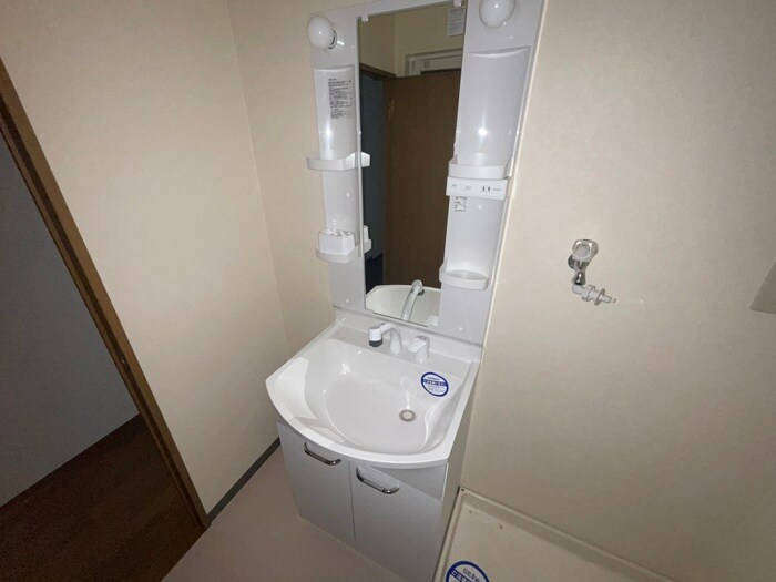 物件内観写真12　(洗面)