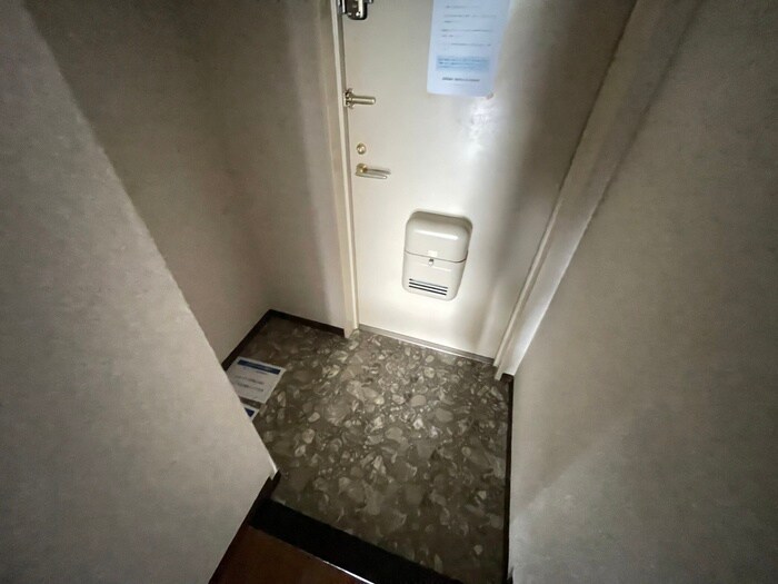 物件内観写真19　(玄関)