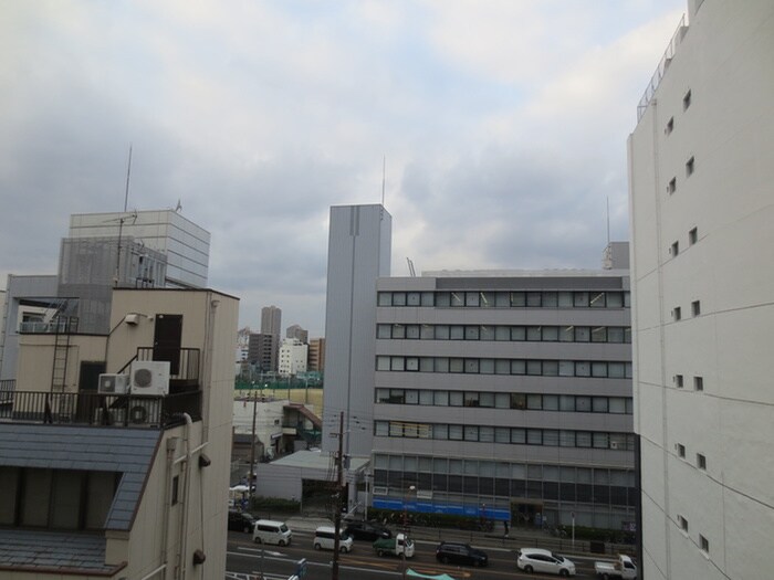 物件内観写真15　(室内からの展望)