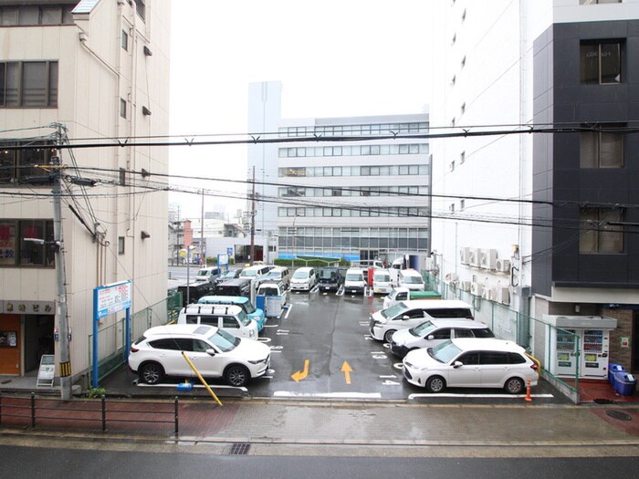 物件内観写真16　(室内からの展望)