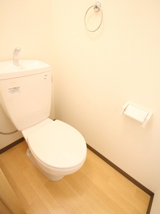 物件内観写真11　(トイレ)