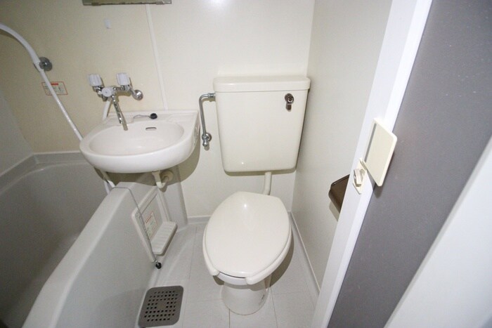 物件内観写真11　(トイレ)