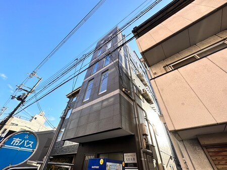 アールグランツ五条大宮外観写真