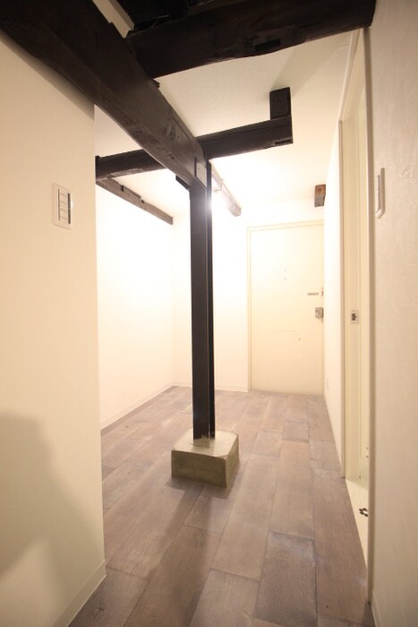 物件内観写真17　(廊下)