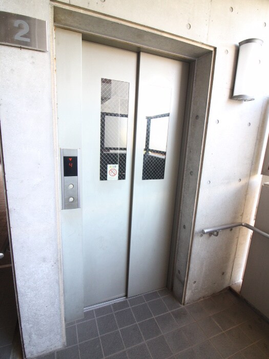 物件外観写真6　(建物設備)