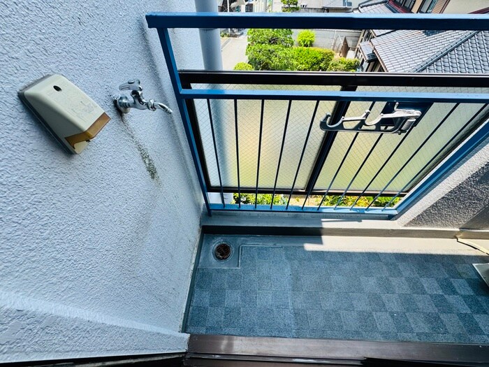 物件内観写真18　(洗濯機置場)