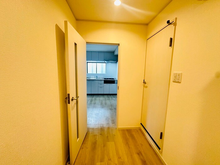 物件内観写真20　(廊下)