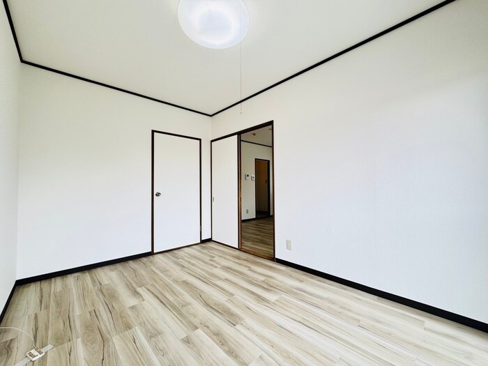 物件内観写真21　(居室)