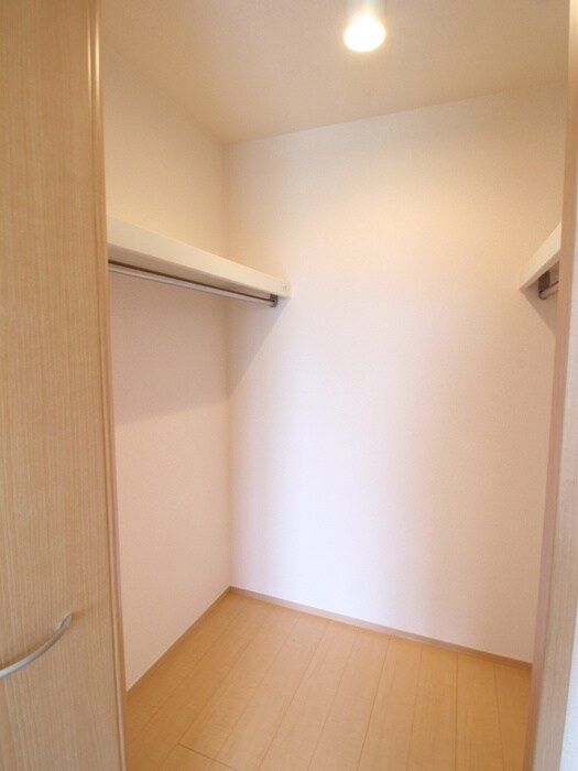 物件内観写真14　(収納)