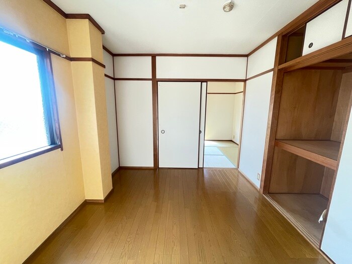 物件内観写真9　(居室)