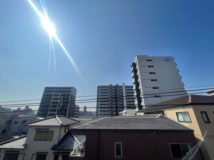 物件内観写真14　(室内からの展望)