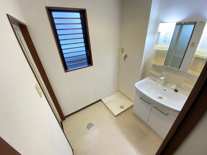 物件内観写真16　(洗面)
