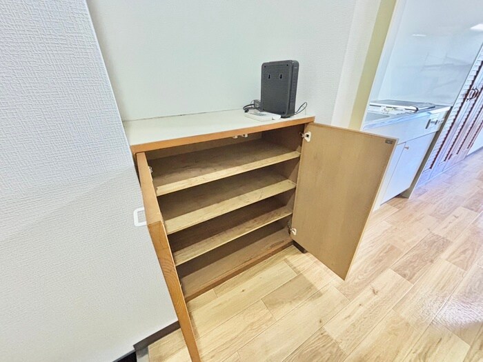 物件内観写真16　(靴箱)