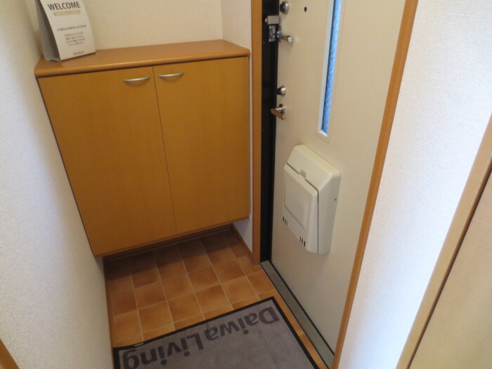 物件内観写真15　(玄関)