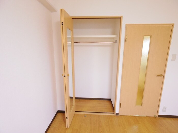 物件内観写真11　(収納)