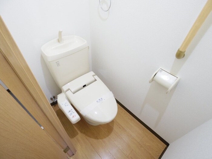 物件内観写真16　(トイレ)