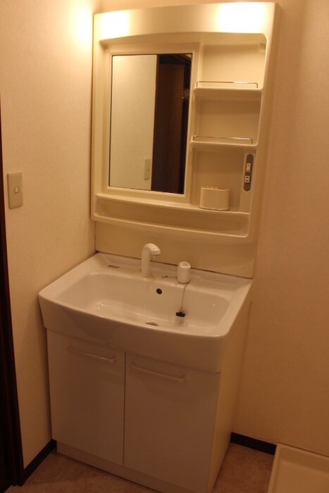 物件内観写真9　(洗面)