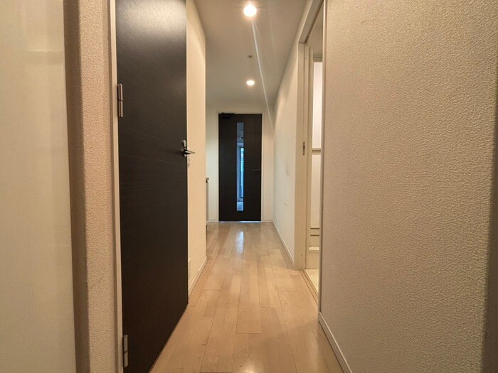 物件内観写真18　(廊下)