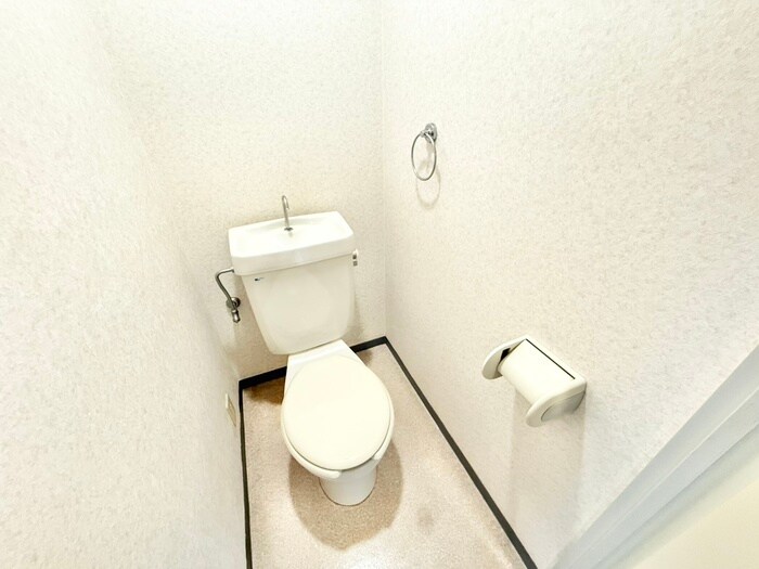 物件内観写真15　(トイレ)