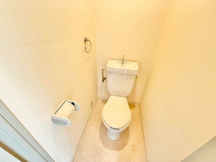 物件内観写真15　(トイレ)