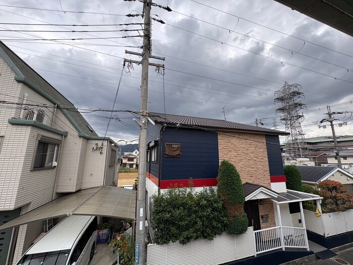 物件内観写真13　(玄関)