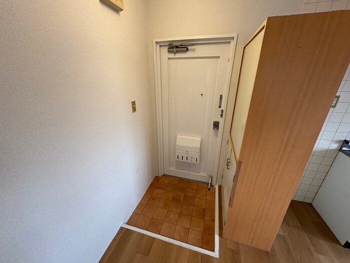 物件内観写真15　(玄関)