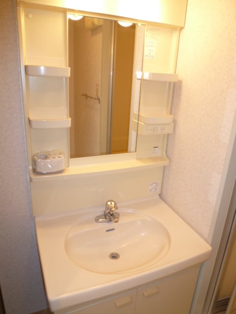 物件内観写真9　(洗面)