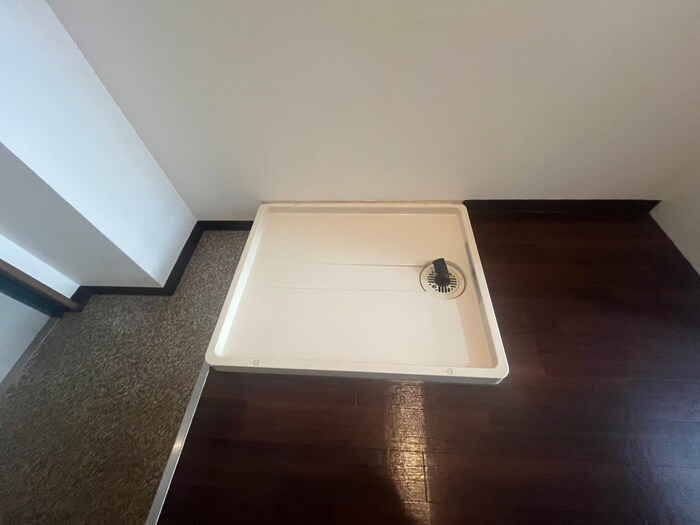 物件内観写真14　(洗濯機置場)