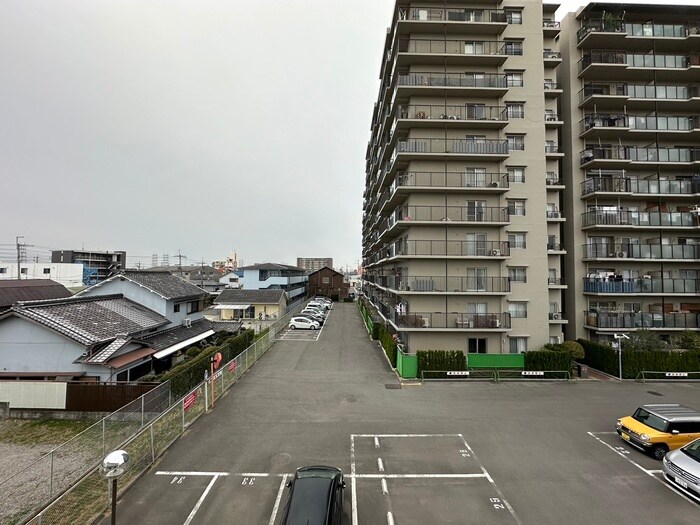 物件内観写真13　(室内からの展望)