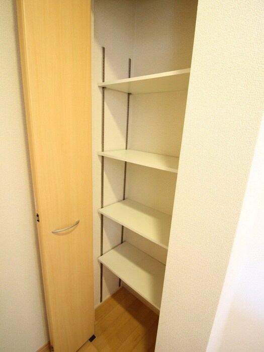 物件内観写真19　(収納)