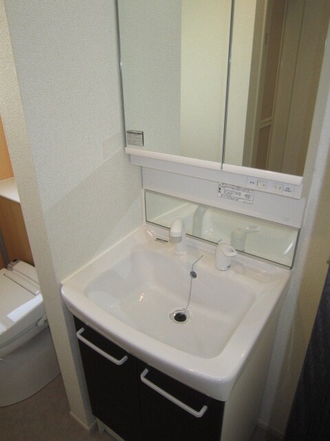 物件内観写真9　(洗面)