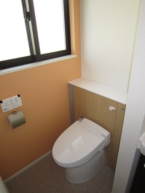 物件内観写真13　(トイレ)