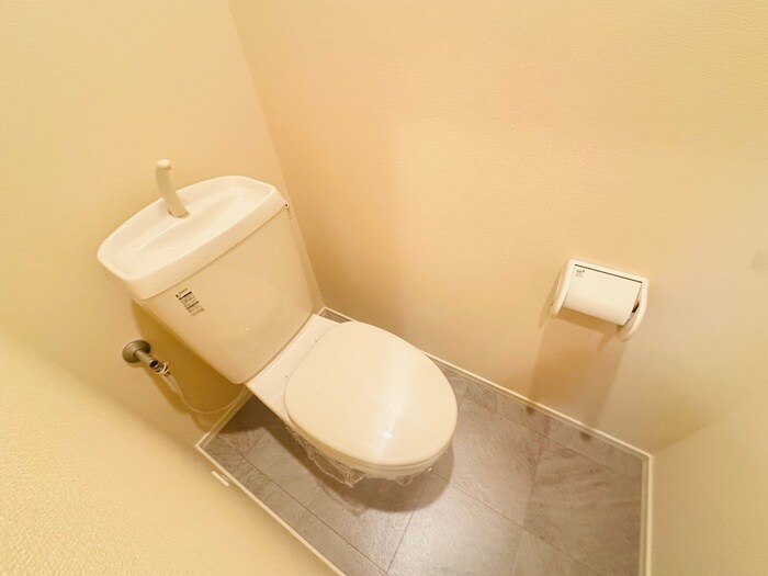 物件内観写真12　(トイレ)