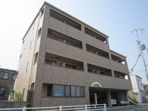 べテル外観写真