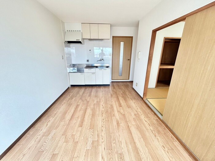 物件内観写真7　(居室)