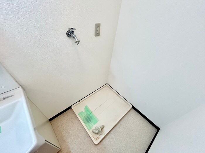 物件内観写真20　(洗濯機置場)