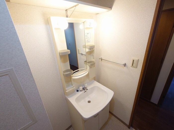 物件内観写真11　(洗面)