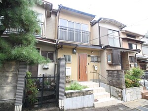 鳴滝本町貸家外観写真