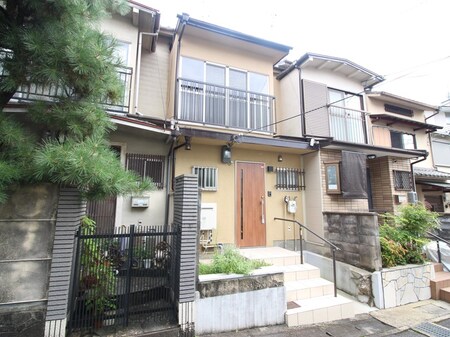 鳴滝本町貸家外観写真