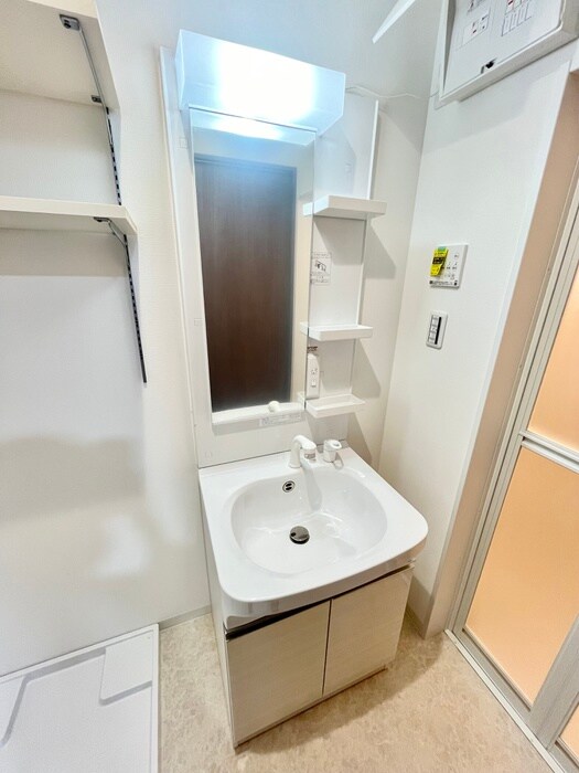 物件内観写真12　(洗面)