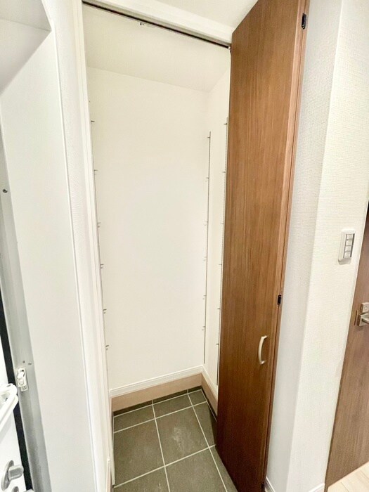 物件内観写真17　(靴箱)