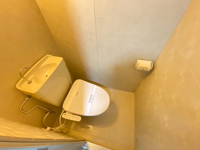 物件内観写真14　(トイレ)