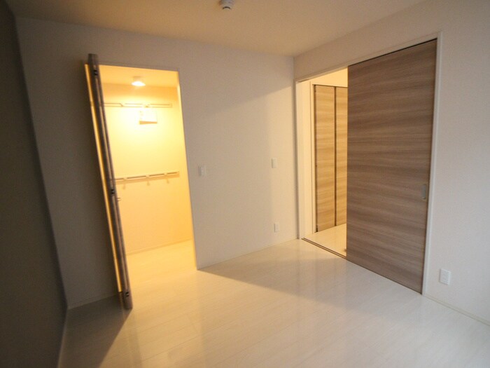 物件内観写真9　(居室)