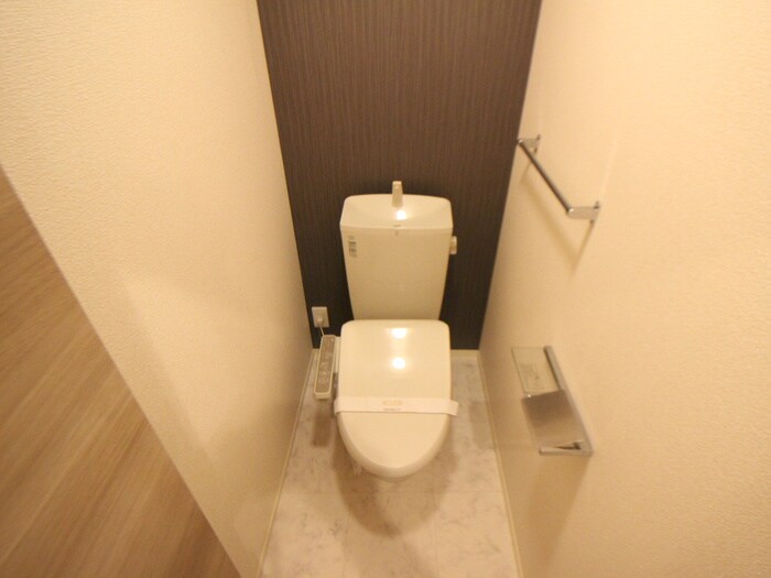 物件内観写真15　(トイレ)