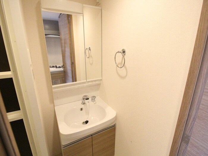 物件内観写真12　(洗面)