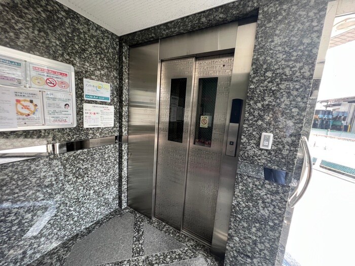 物件外観写真6　(建物設備)