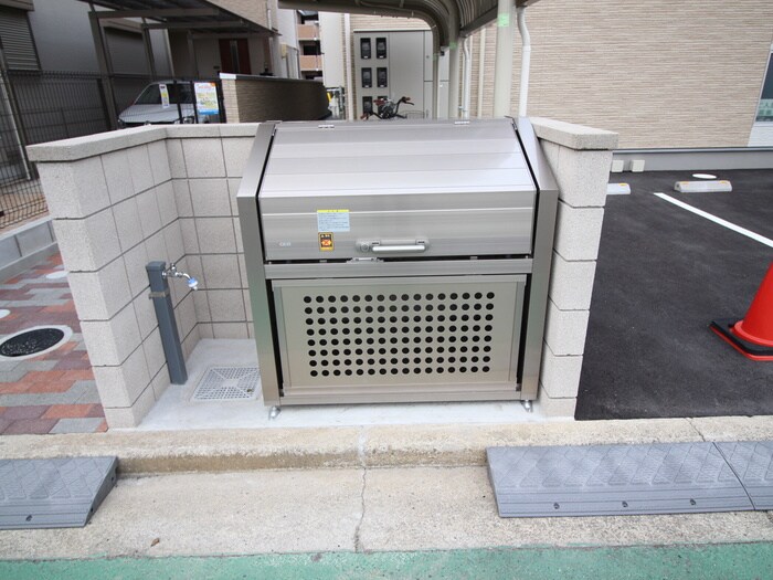 物件外観写真6　(建物設備)