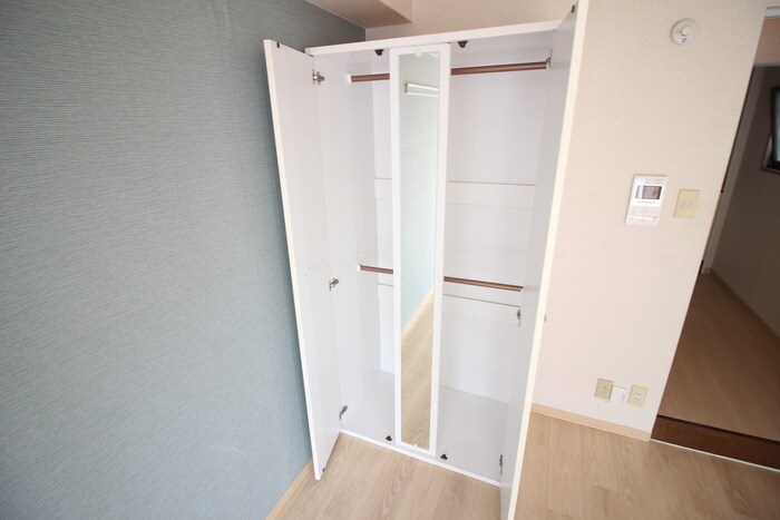 物件内観写真12　(収納)