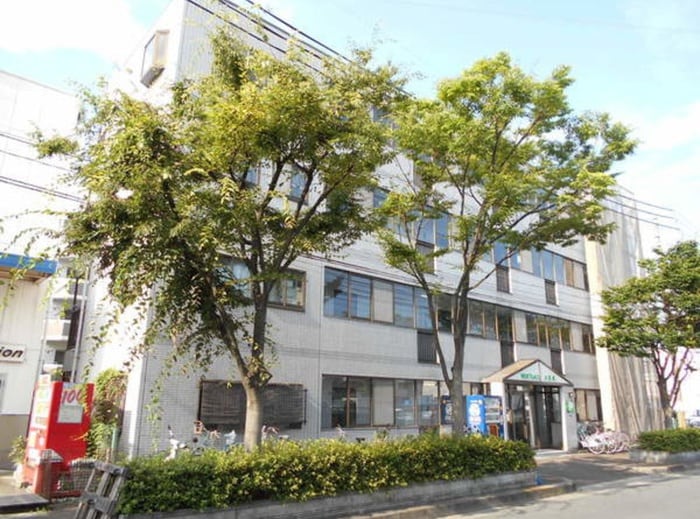 物件外観写真4　(エントランス部分)